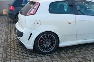 Grande punto Abarth Evo
