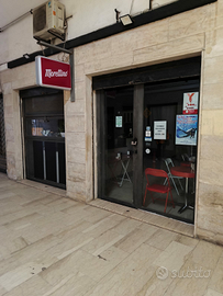 Locale per attività' commerciale