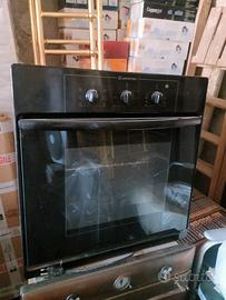forni elettrici Smeg e Ariston