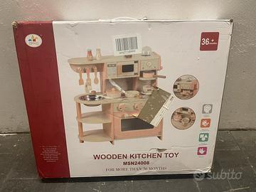 Cucina giocattolo in legno NUOVA MAI USATA (3+)