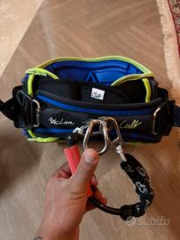 Ttapezio kitesurf+casco+leash