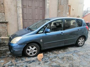 Toyota Corolla verso