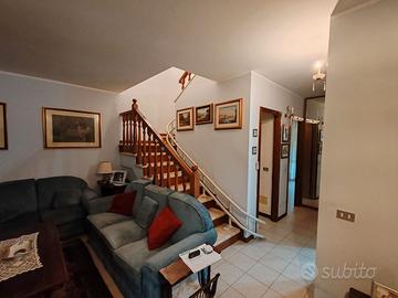 Montascale Stannah per rampa curva