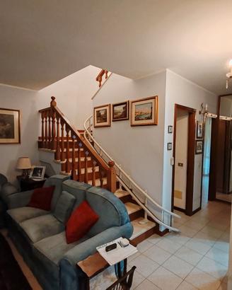 Montascale Stannah per rampa curva