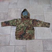 sopravvestito policromo militare