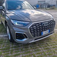 Audi Q5 40 TDI 204 CV quattro S tronic Identity Bl