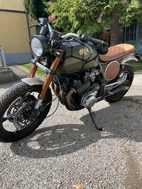 Suzuki GSX 750 EF Cafe Racer