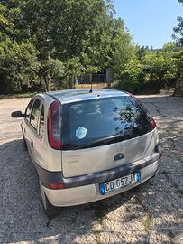 opel corsa benzina