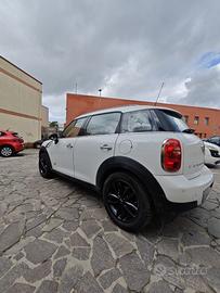 Auto Mini Countryman Cooper D All4