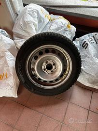 4 cerchi+gomme 185/60 r15 (Smart 453)