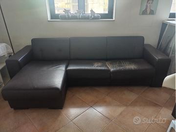  DIVANO LETTO DA RESTAURARE 