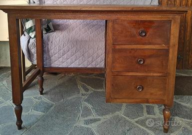 Scrivania classica legno massello