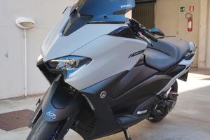 T Max 560 Icon Grey 