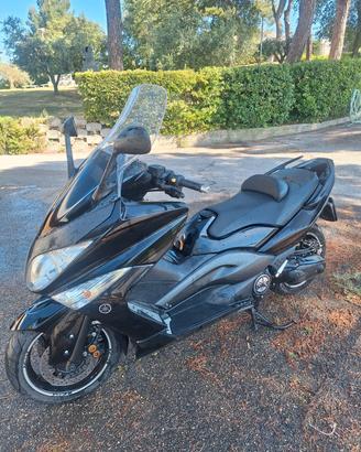 YAMAHA T MAX