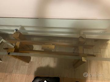 Tavolo da soggiorno o cucina