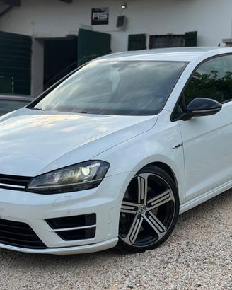 Volkswagen Golf R 2.0 TSI DSG 4MOTION 5p. BMT