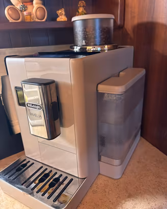 DE’LONGHI RIVELIA grigia-Macchina caffè Automatica