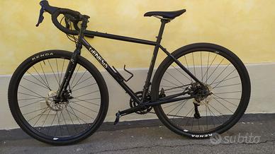 Genesis Croix de Fer