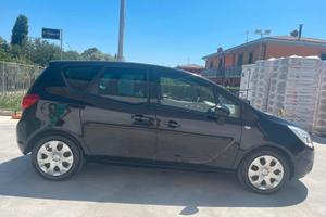 opel meriva B 2010