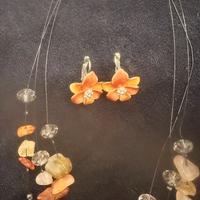 Collana e orecchini