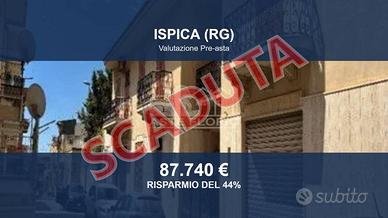 Immobile in asta di 163 m² con più di 5 locali a I