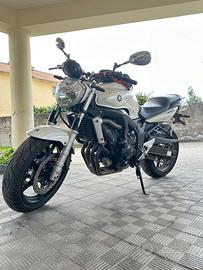 Yamaha FZ6