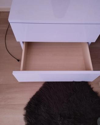 coppia di comodini moderni color glicine laccati