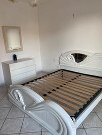 Svendita camera da letto