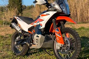 KTM 890 ADVENTURE