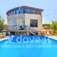 Villa Viale Discesa del Monte, 37, 70014, Conversa