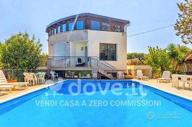 Villa Viale Discesa del Monte, 37, 70014, Conversa