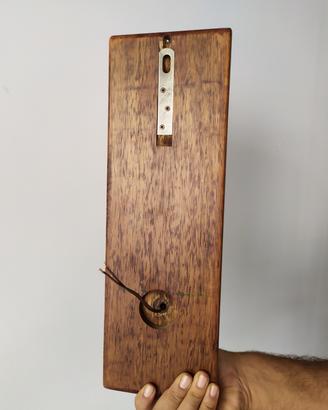 Lampadario intagliato a mano