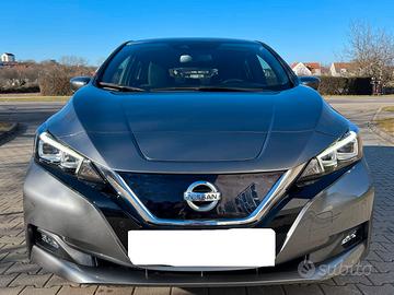 NISSAN LEAF FULL OPTIONAL Batteria perfetta GARANZ
