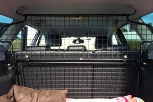 Rete auto cane in metallo