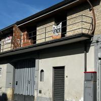 Appartamento al piano terra e sottotetto grezzo