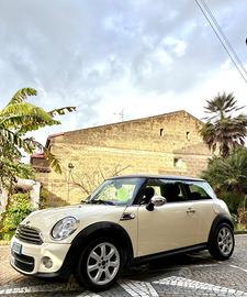 Mini 1.6 16V Cooper D