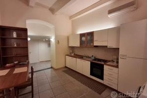 Catania zona tribunale si residenza