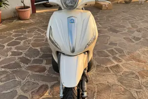 Piaggio Beverly 350 2014