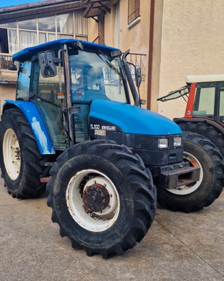 TRATTORE AGRICOLO USATO NEW HOLLAND TL100 DT