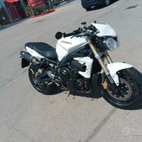 Triumph streer triple 675 2012