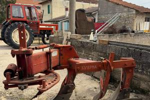 Aratro bivomero Sogema 32