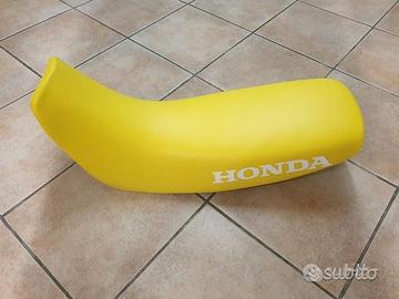 Sella gialla nuova Honda Dominator 650