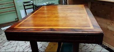 Tavolo in legno del 1930