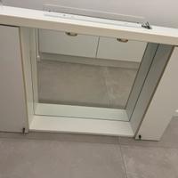 Mobile bagno sospeso