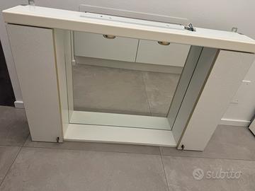 Mobile bagno sospeso