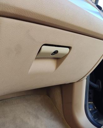 Cassetto portaoggetti BMW X3 del 2008