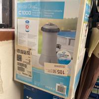 Pompa piscina compresa scopa per pulire il fondo