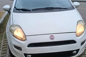 AUTO FIAT PUNTO EVO 