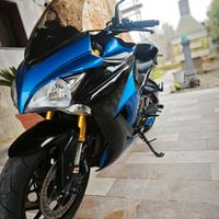 Suzuki gsxs 1000f.   