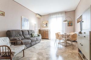 TRILOCALE PANORAMICO, TRIPLA ESPOSIZIONE CON BALC